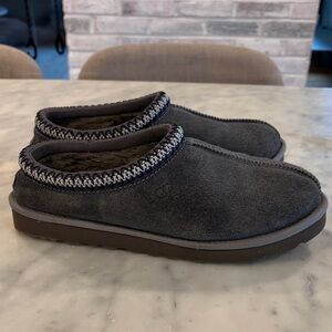 Ugg Tasman Charcoal Grey Suede Slippers for Men Women Girls Boys